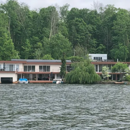 Endless Mountains Luxury on Harvey's Lake