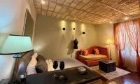 A&C Design Apartment in Rome Just a Step from Trastevere & Colosseum! Bus  Metro Hotels in Rione XX Testaccio