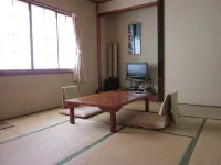 Shiunso Hotels near Yudaki Falls