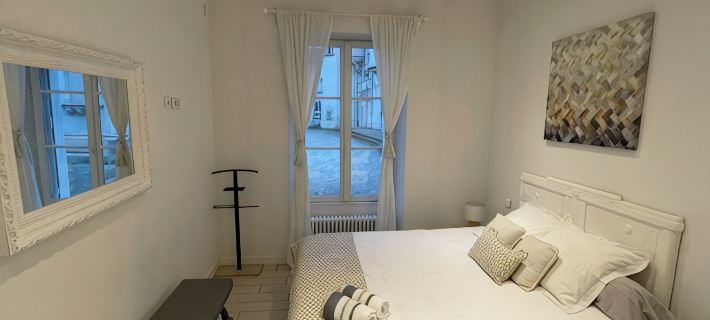 House with castle view Ξενοδοχεία στην πόλη Ορλεάνη