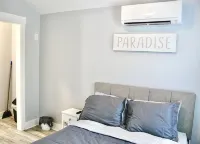 A beautiful tiny house in a beautiful little paradise for you to enjoy nature - balcony