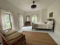 Historic Hunter’s Haven, Waterfront Gem in Tionesta. Float, fish and relax here. - Wifi
