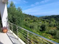 Oasis of well-being in the midst of ater olive and cypress trees Hotels in Esperii