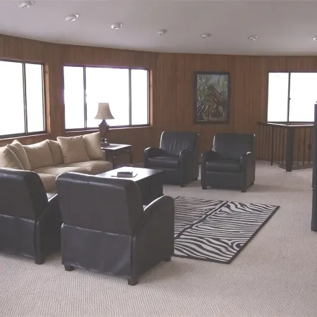 Spacious,Friendly,Warm and Cozy 5 Bedroom 3 Bath Family Home