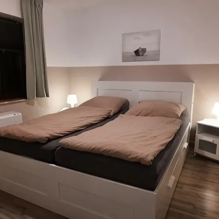 Large apartment with fireplace and washing machine