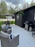 Cozy Lake Cottage on Dewart Lake , 1 Mile from Blue Barn Berry Farm, Hottub! - 3-Star