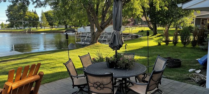 Charming 3-bedroom Lake Cottage with Dock, WiFi, & AC on enjoyable Houghton Lake Ξενοδοχεία στην πόλη Roscommon County