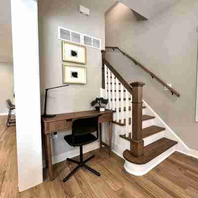 Charming Riverwest Retreat Others