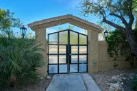 Quaint Palm Springs CondoCity I.D. 032692 - Homestays
