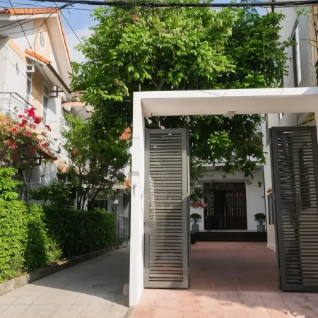 Nemo Homestay Отели рядом с достопримечательностью «Храм Миеу»