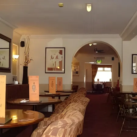 Beverley Inn & Hotel Отели в г. Донкастер