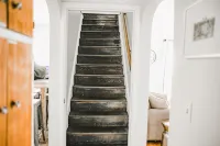 Mi-Pet-Friendly Home Near Beach with Spacious Private Backyard, Dog Friendly - Wifi