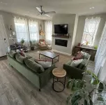 The Sage Field House - Hot Tub, Ping Pong, and 8 Minute Walk to down Town!