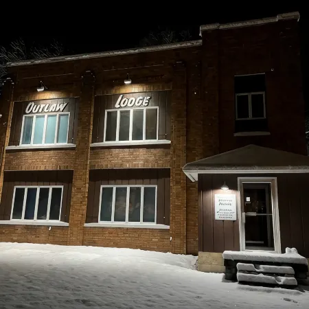 Outlaw Lodge (Hatfield 1st Floor) ATV,SXS Offroad