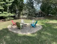 Cheerful Spacious 4 bd Home Walks to Purdue, Sports, and Golf, & Game Arcade! - Wifi