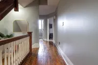 Space & Luxury in Central West End + Private Parking + Excellent Location! - Jacuzzi