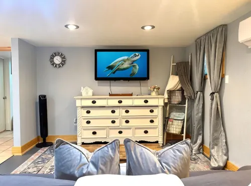 Outerbanks Private Suite Kdhshort Walk to Beach/Sound Sunsets Centrally Located - Gym