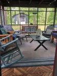 Cozy 2 bedroom cabin with fireplace steps to sand bottom swimming and lake views - 샬레 호텔