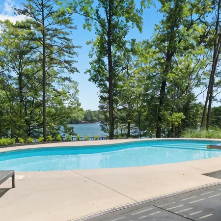 LakeHome on the Water, Luxury Sleeps 18, Pool, Dock, Beach, Close to Clemson