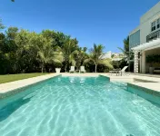 Luxury Villa with Private Pool, Cook,Maid & Golf Cart in Exclusive Punta Cana - Biệt thự