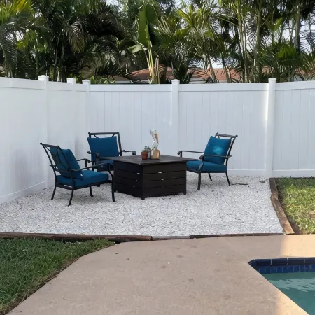 2/1 Pvt Pool home/ walk to Blue Jays stadium/ DT Dunedin. GolfCart rental avail