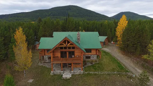 A Little Peace of Heaven, Cabin #4 - Chalets