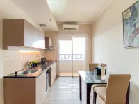 Spacious 1BR at Marina Ancol Apartment By Travelio - Apartments