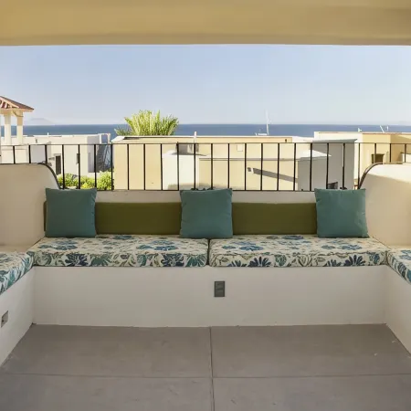 Casa Paraiso - 1 minute walk to the Beach!