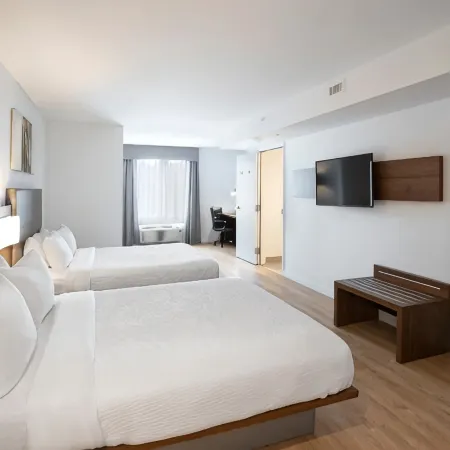 Quality Inn Отели рядом с достопримечательностью «Променад Самюэля-де-Шамплена»