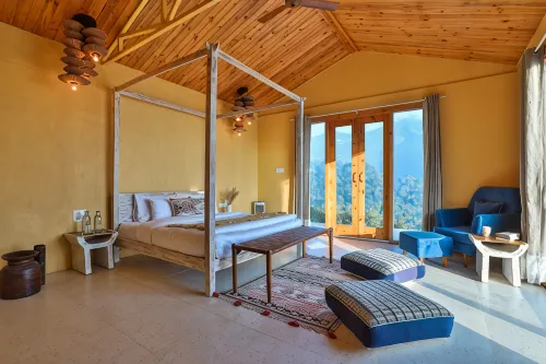 Seclude Pangot, Perch - Homestays