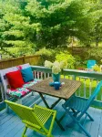 Narrow River Gem Kayaks Mins to Gansett Beach Central AC Fenced-in Yard Location - 4-Star