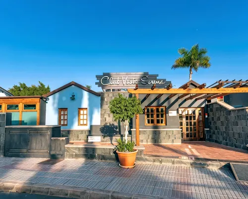 Club Vista Serena Hotels in Comarca Sur