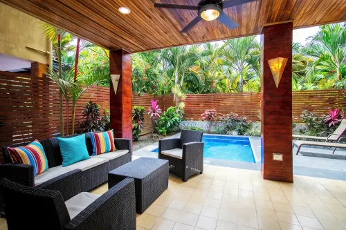 3 min walk to surf, 3bedrooms, Villa, Pool, Steps to the Beach! - Swimmingpools