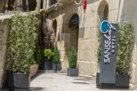 Hotel Sansebay - Airport Shuttle