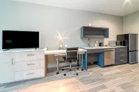 Everglades Adventures Hotel Suites by Ivey House