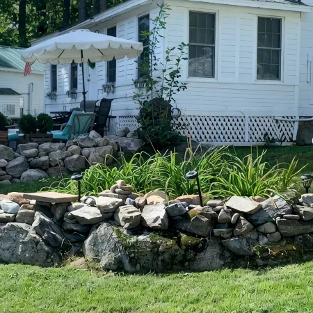 Glamorous cottage-glamping at Sebago Lake