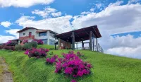 Sierra Morena Hotel - Homestays