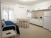 Villa Laura Residence Hotel Apartments & Studios