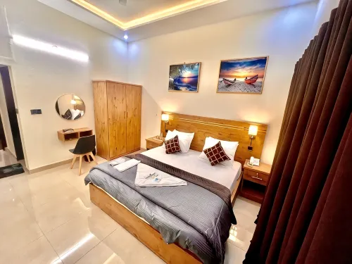 Bnb Royal Galaxy Family Hotel