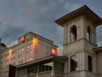 宜必思庫裏提巴巴特爾酒店 鄰近巴特爾的酒店