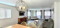 Corner Studio with Full Kitchen, 800 sq ft- Sunny Views Include Mt. Susitna - Apartments