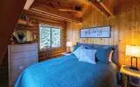Enjoy a Cozy Cabin Near the Lake! Sleeps 8,  4 Beds.