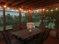 MERMAID COTTAGE - 3 MINUTE WALK TO BEACH - VERY CHARMING & CLEAN!