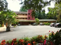 Mersing Merlin Inn - Bãi đậu xe