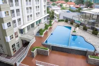 Skyland City Hotel Jatinangor - Kolam Renang