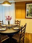 Spacious Cabin with Beautiful Sunsets in the Heart of Hiking and Wine Country