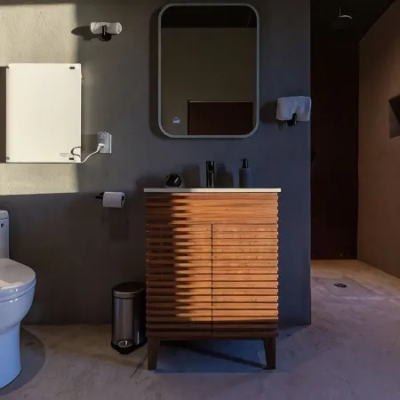 Off-Grid, Modern Cliff House