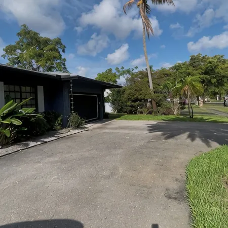 Family-Friendly 4Br 3BA Vacation Rental with Private Pool Near Hard Rock Casino