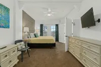 Spacious Downtown Cocoa Village Estate 1 with River Views!