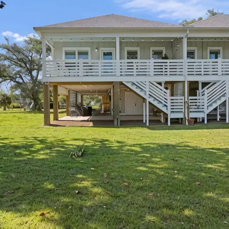 Long Beach Bungalow-3Br/2 bath